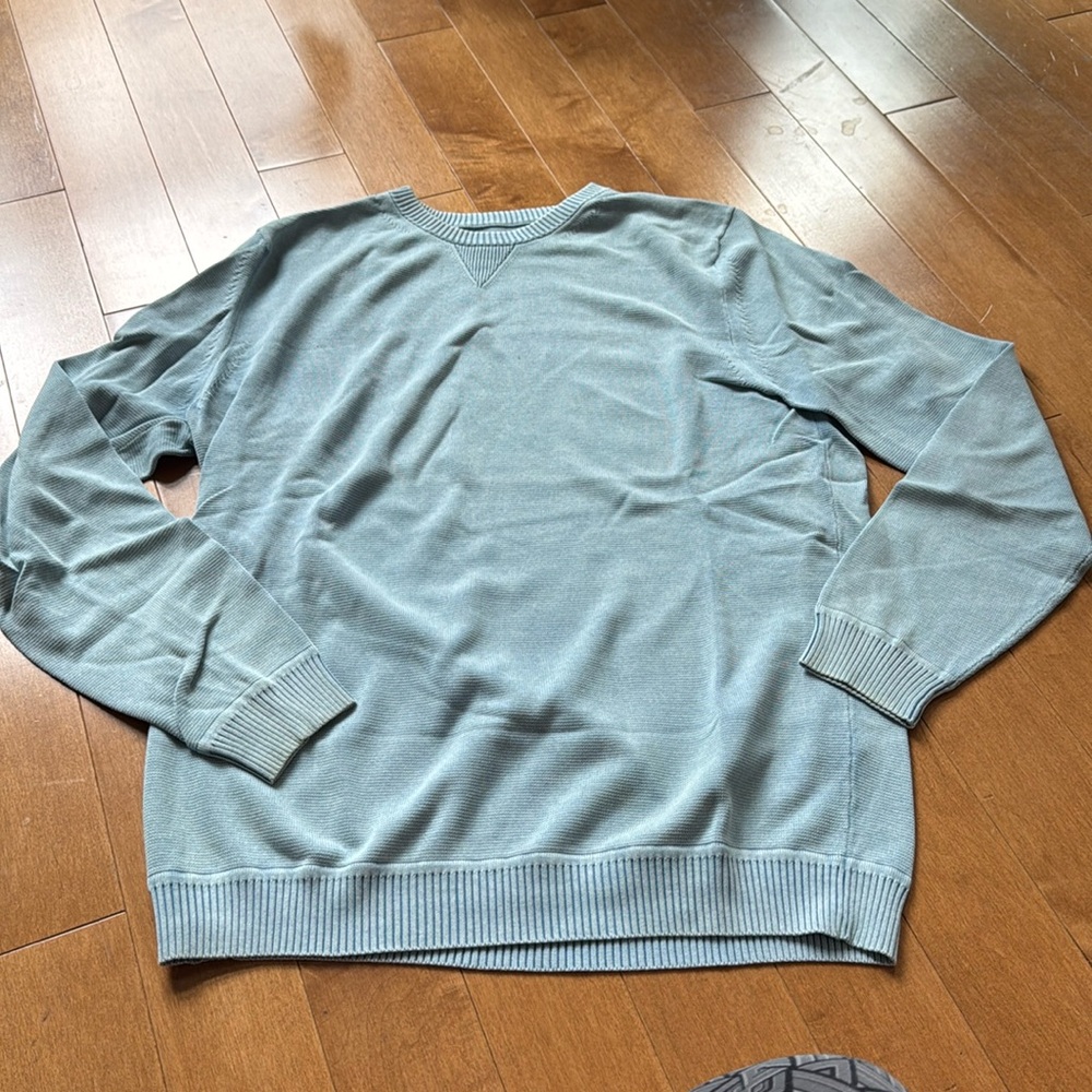 NWOT Tommy Bahamas Sweater in Medium